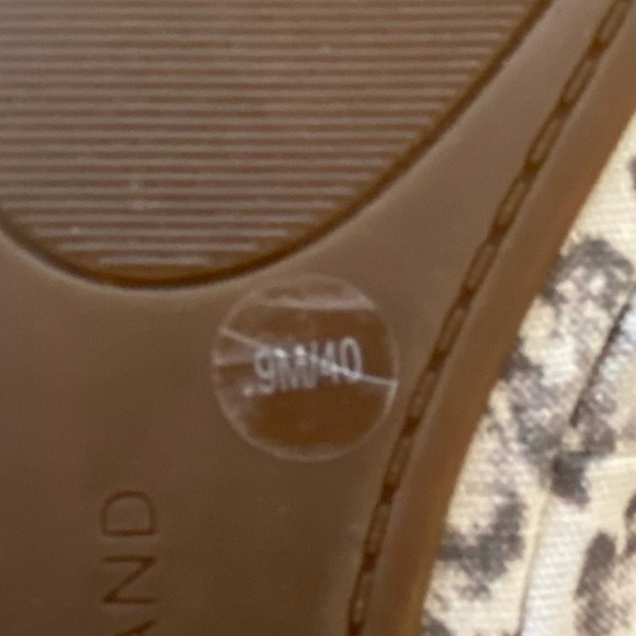 Lucky 🍀 Brand Leopard Print Women's Flats size 9 NWT - Picture 2 of 3